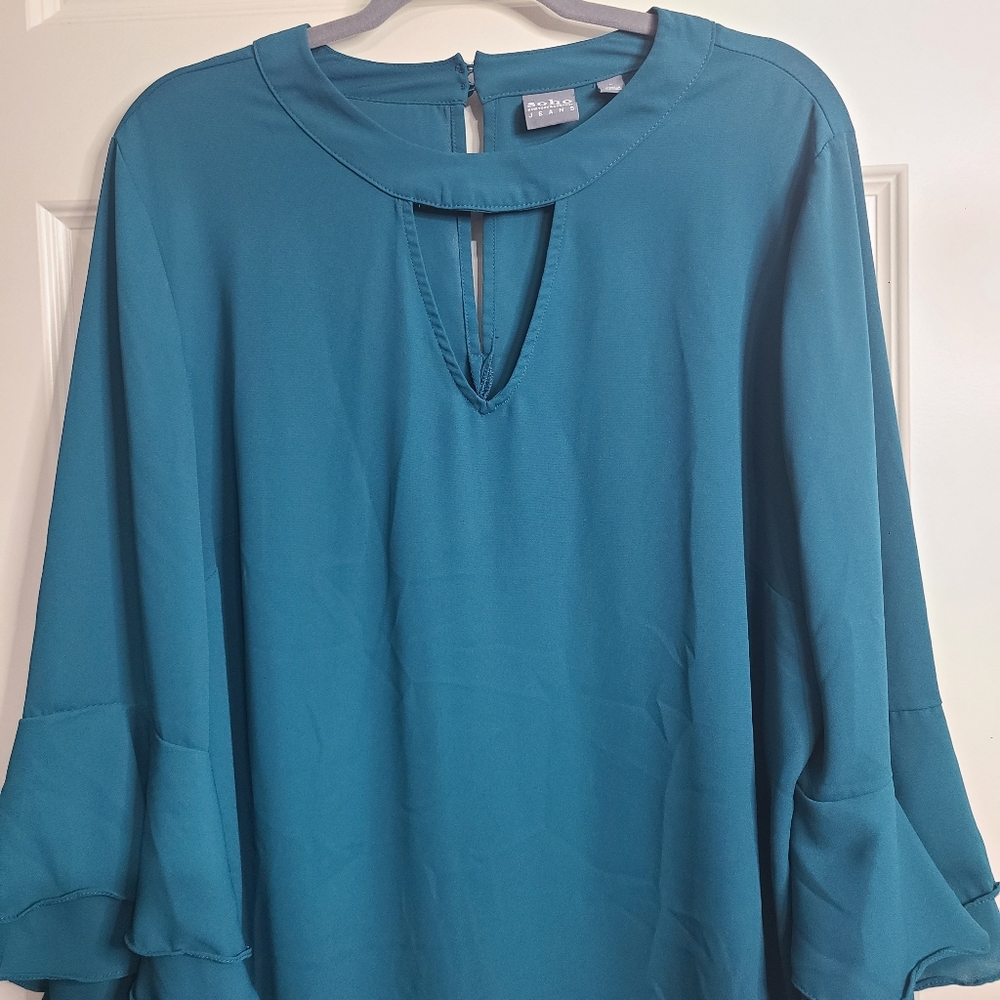 Women's Top